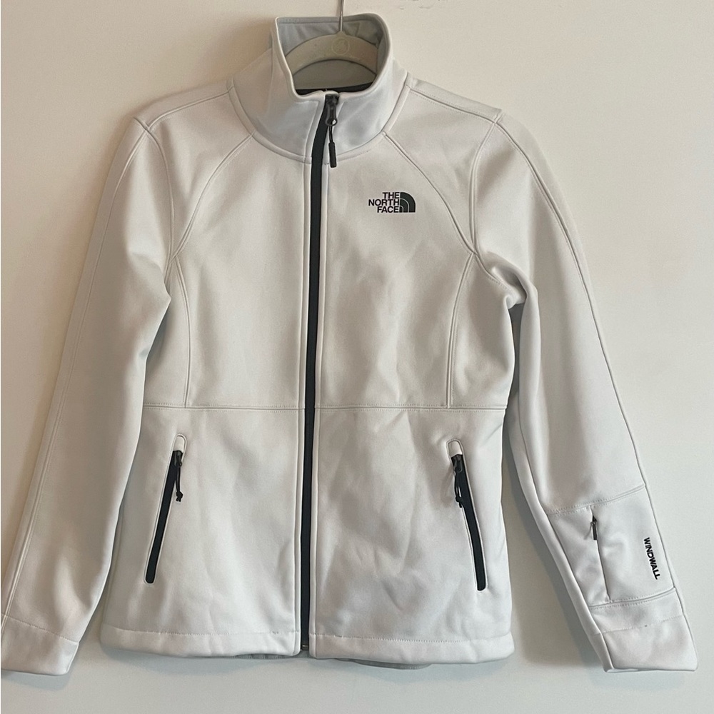 The North Face Women's Apex Risor Jacket - White